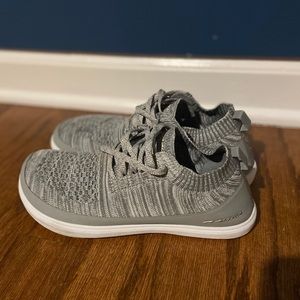 Altra Vali women’s sneakers